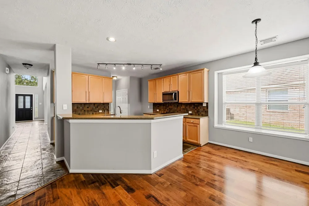 9202 Fernwillow Drive Spring, TX 77379