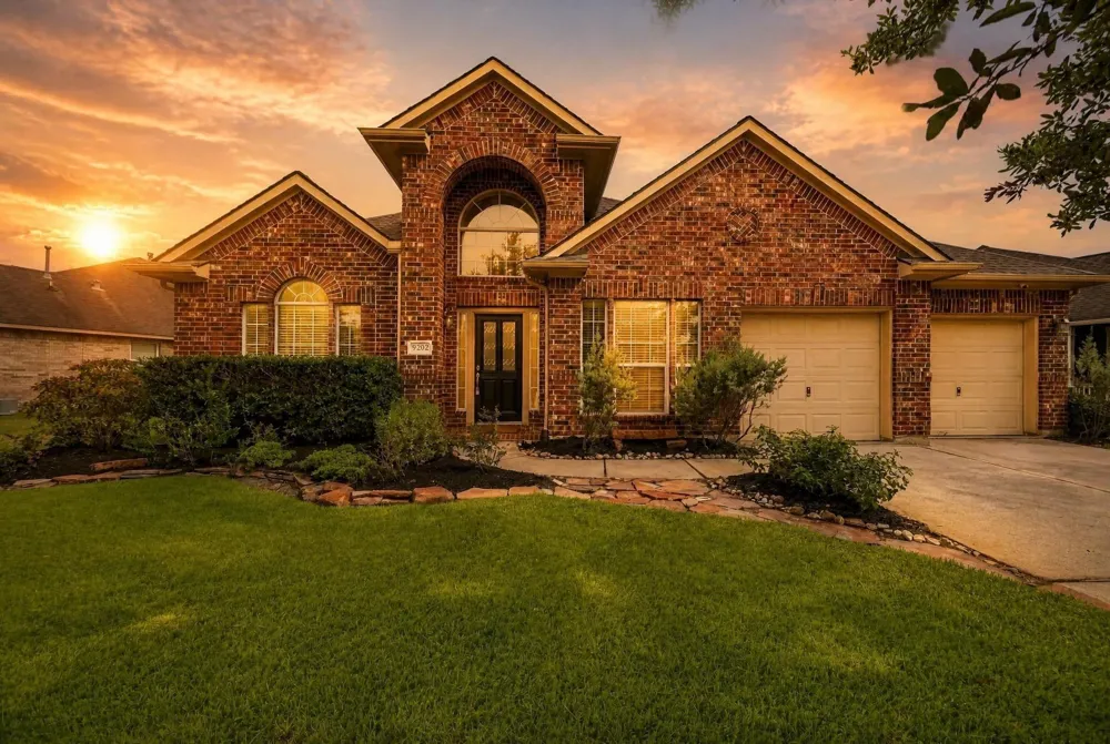 9202 Fernwillow Drive Spring, TX 77379