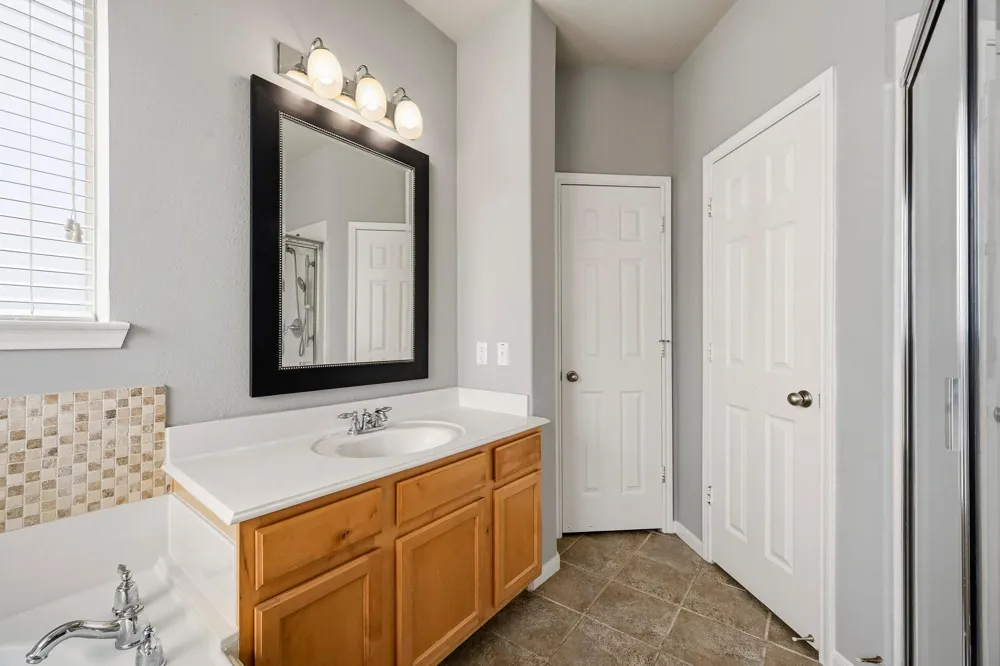 9202 Fernwillow Drive Spring, TX 77379