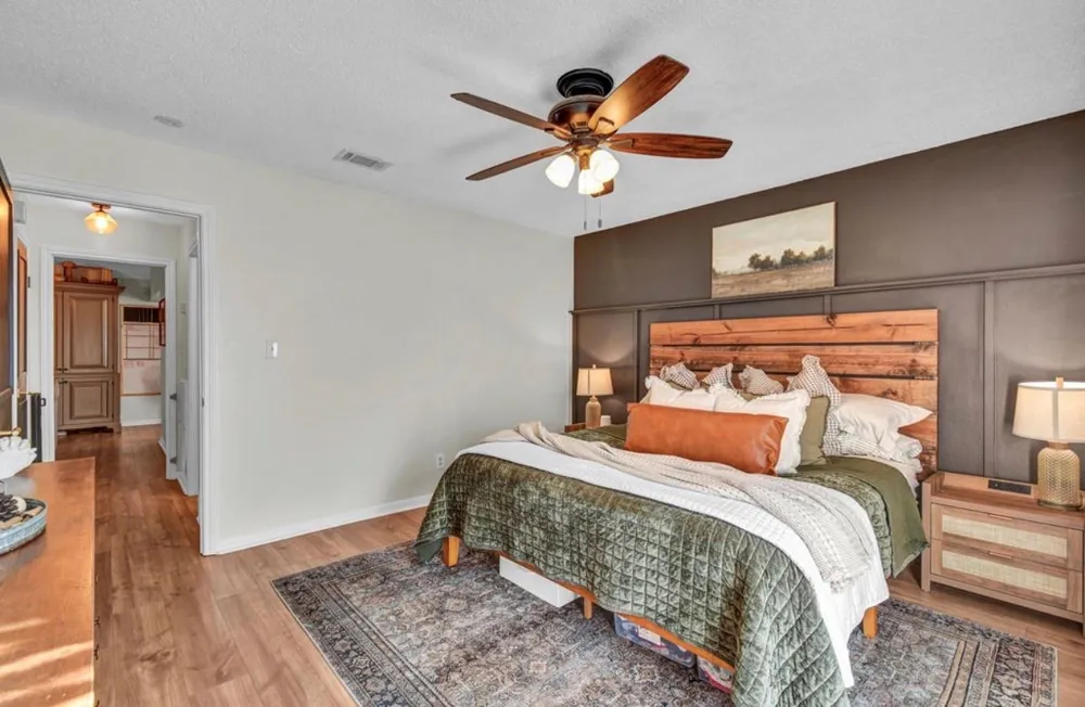 53 Blue Bell Court Lake Jackson, TX 77566