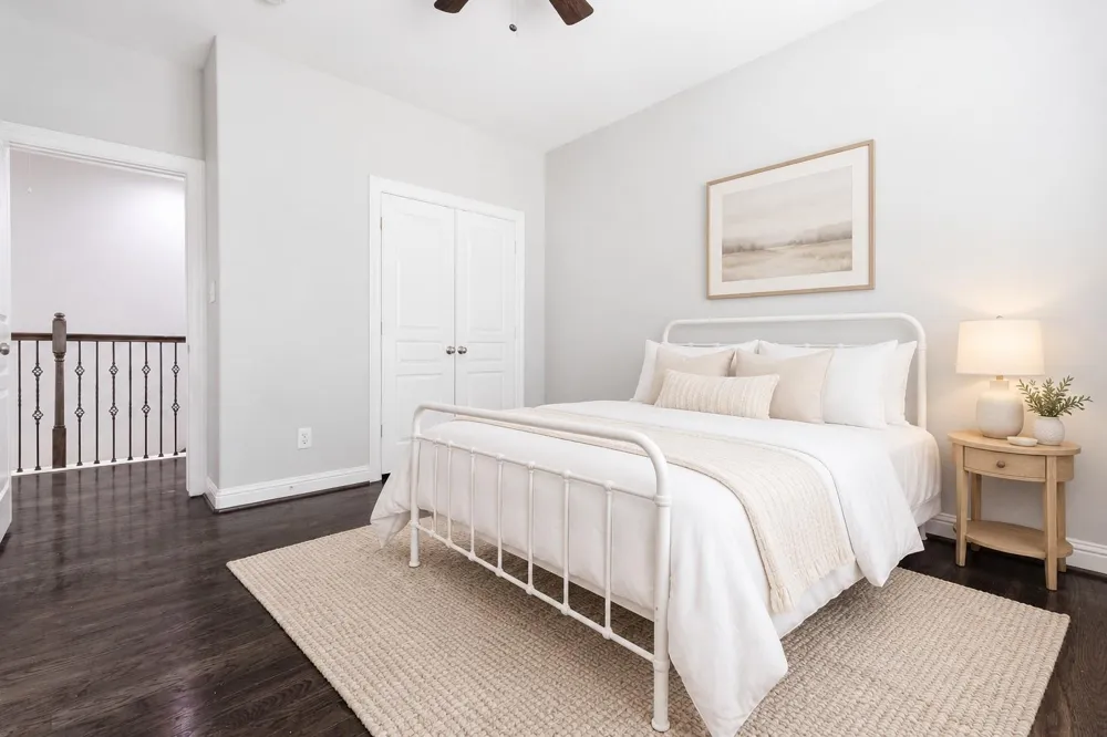 12 Versante Court Houston, TX 77070