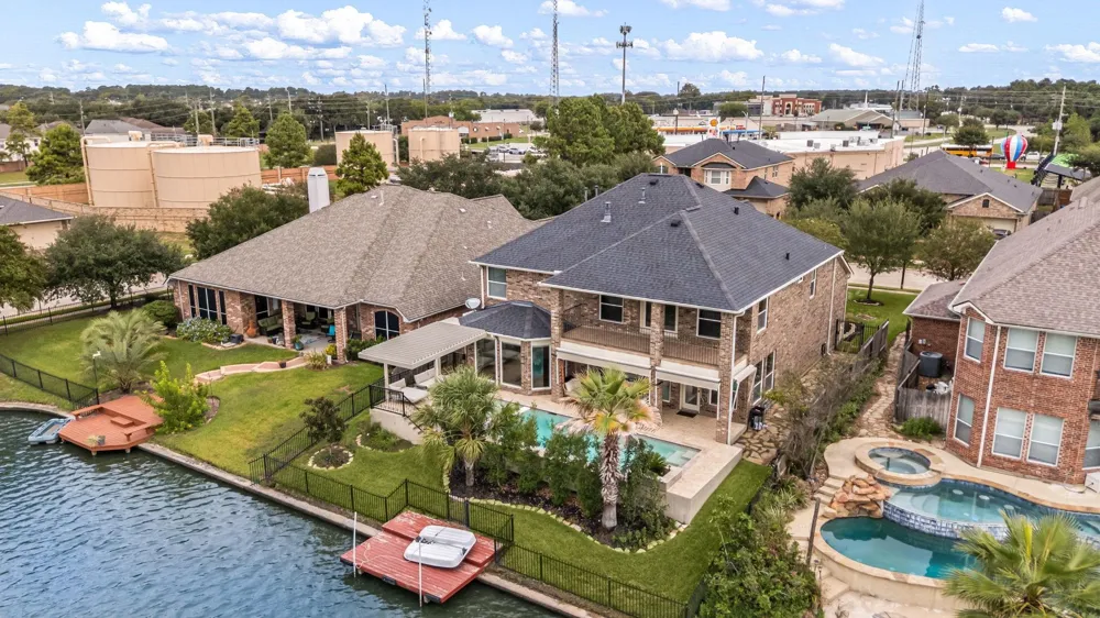 17923 Camp Cove Drive Cypress, TX 77429
