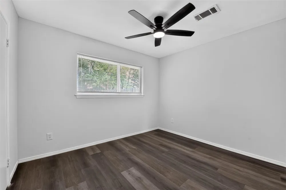 3318 Ripplebrook Drive Houston, TX 77045
