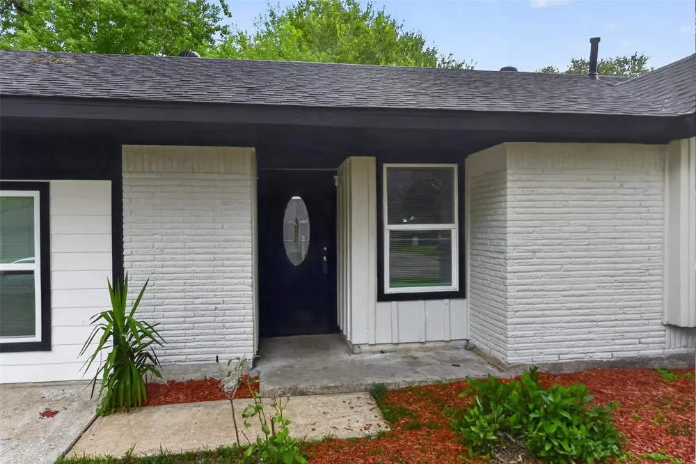 3318 Ripplebrook Drive Houston, TX 77045