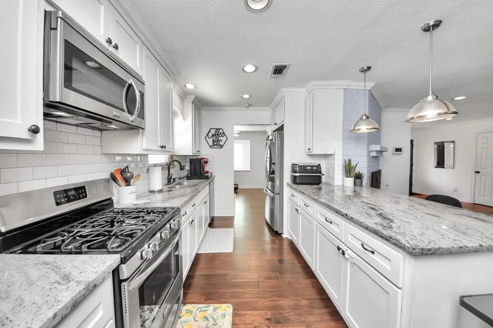 2319 Greyburn Lane Houston, TX 77080