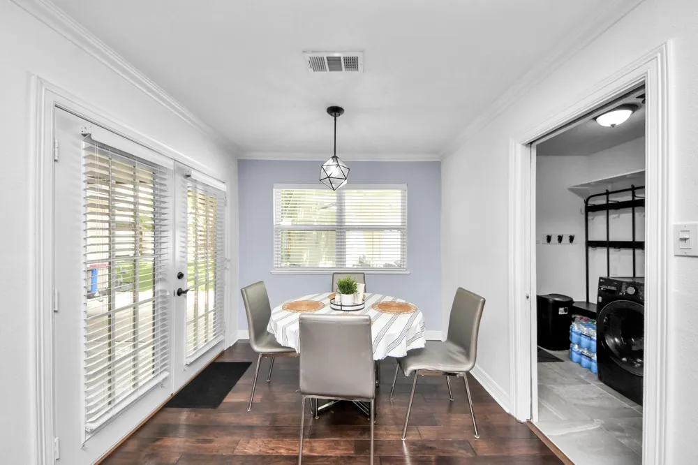 2319 Greyburn Lane Houston, TX 77080