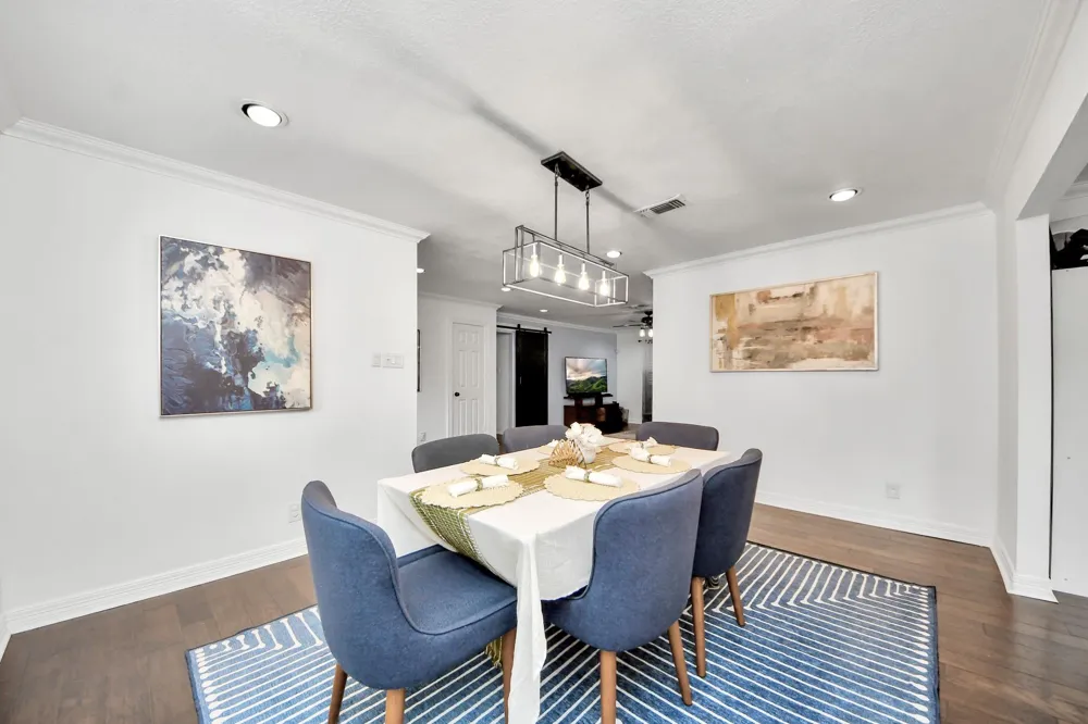 2319 Greyburn Lane Houston, TX 77080