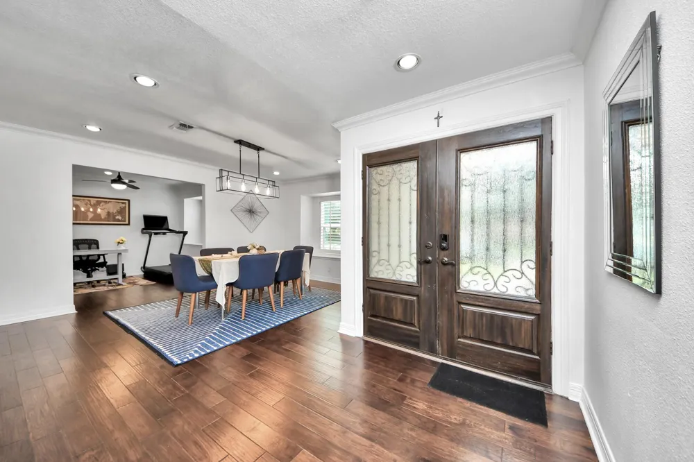 2319 Greyburn Lane Houston, TX 77080