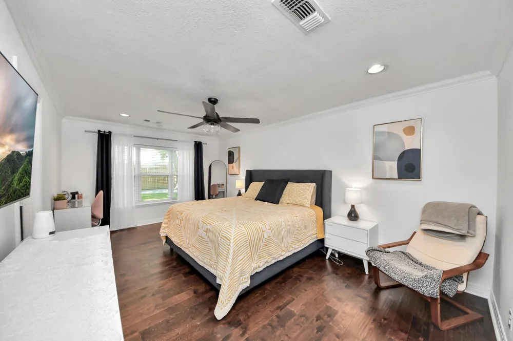 2319 Greyburn Lane Houston, TX 77080