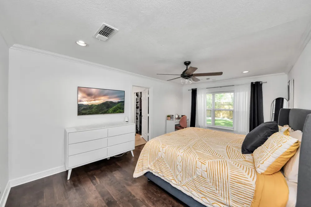2319 Greyburn Lane Houston, TX 77080