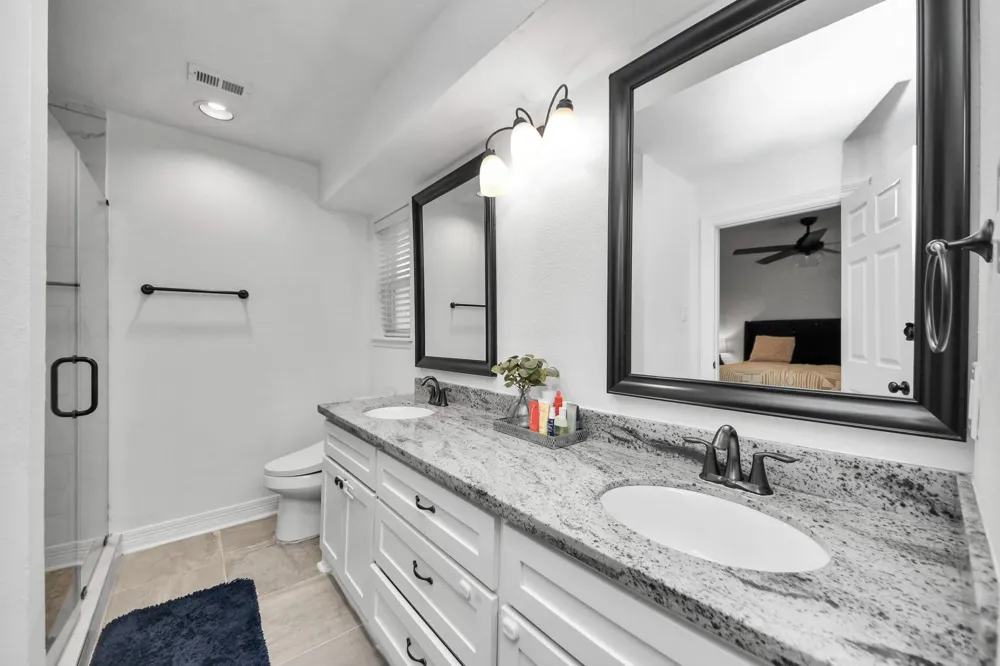 2319 Greyburn Lane Houston, TX 77080