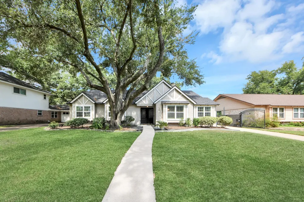 2319 Greyburn Lane Houston, TX 77080