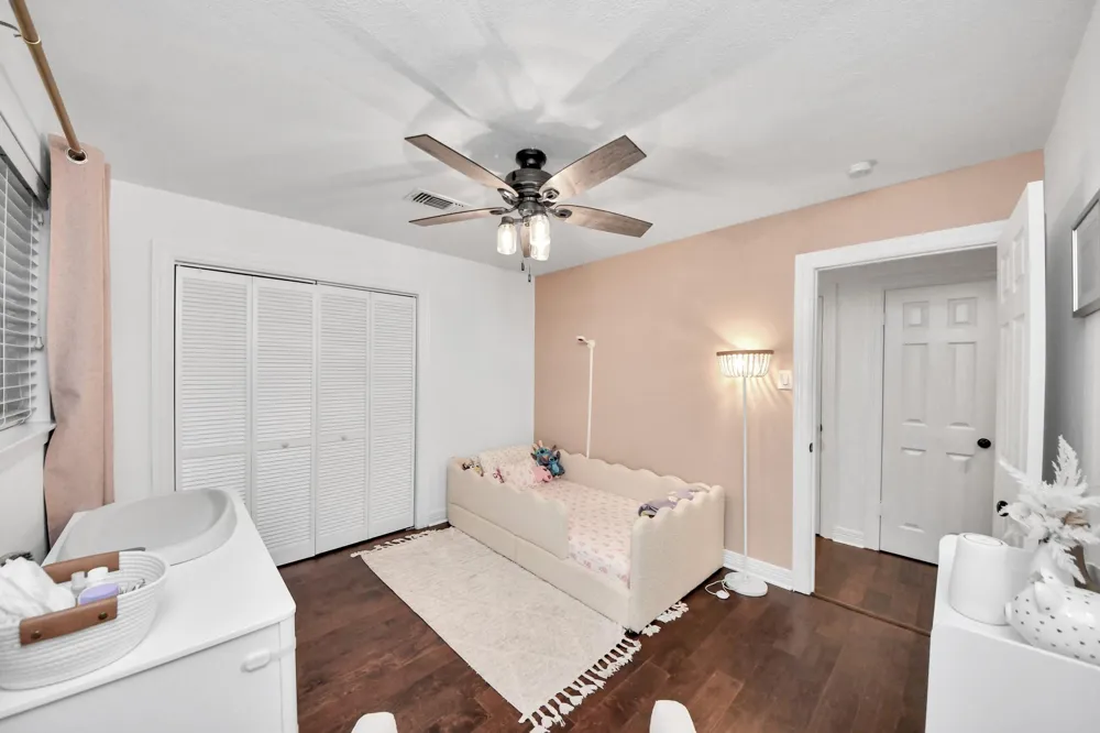 2319 Greyburn Lane Houston, TX 77080