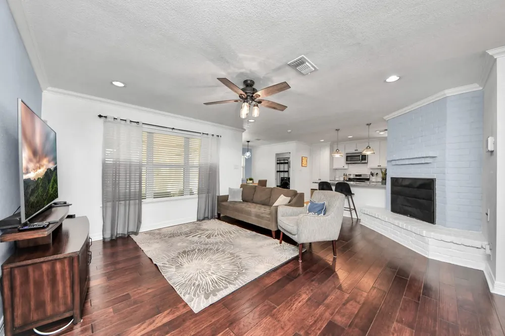2319 Greyburn Lane Houston, TX 77080