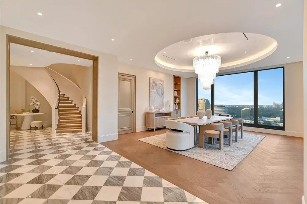 1275 S Post Oak Lane #2502 Houston, TX 77056