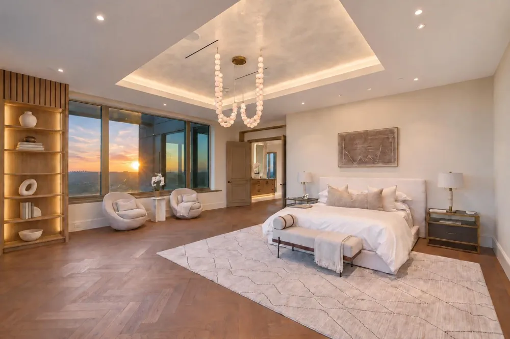 1275 S Post Oak Lane #2502 Houston, TX 77056