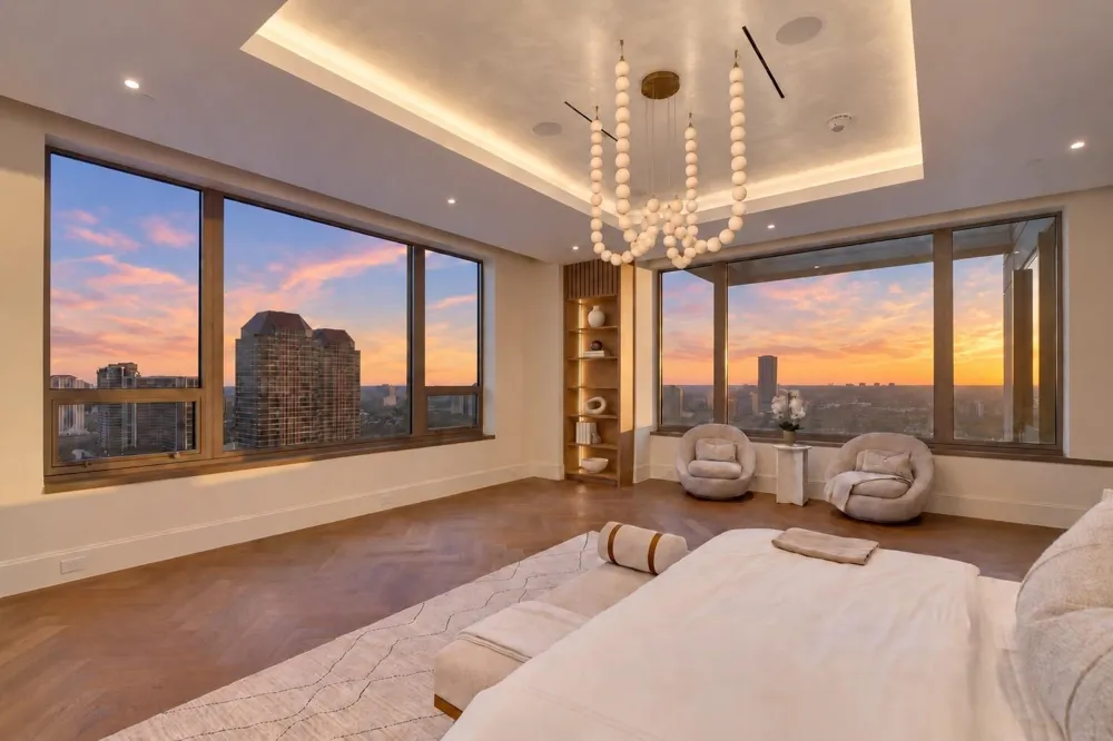 1275 S Post Oak Lane #2502 Houston, TX 77056