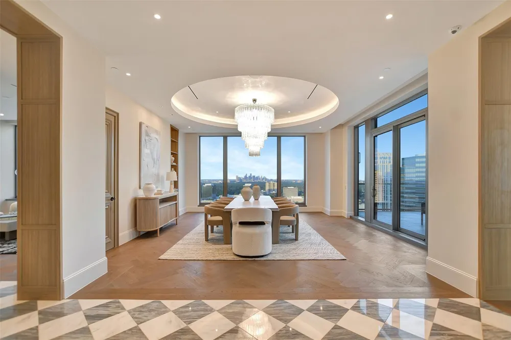 1275 S Post Oak Lane #2502 Houston, TX 77056