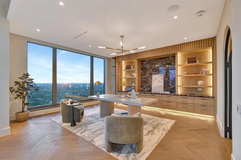 1275 S Post Oak Lane #2502 Houston, TX 77056