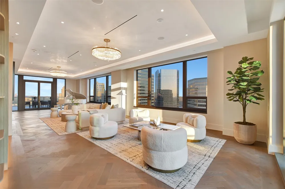 1275 S Post Oak Lane #2502 Houston, TX 77056