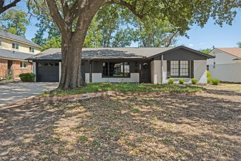 5601 Westcreek Drive