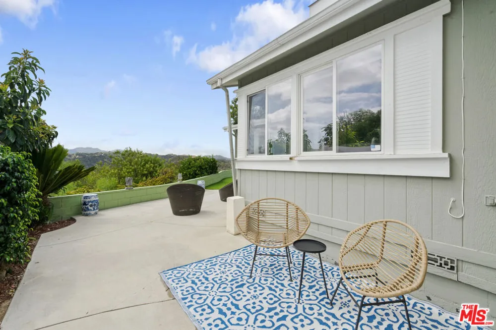 133 Pueblo Lane Topanga, CA 90290