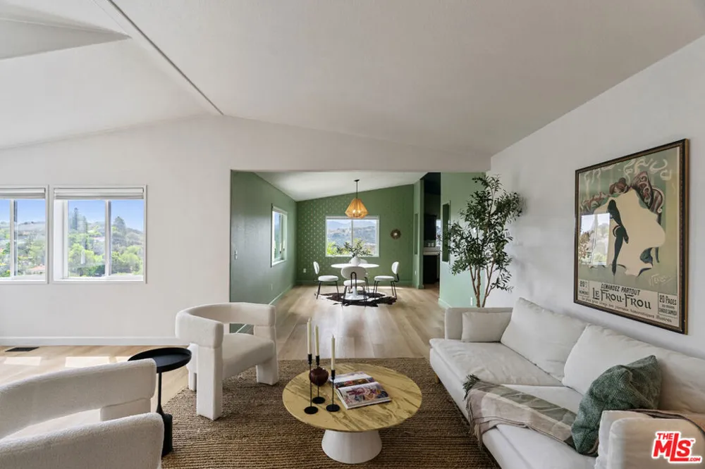 133 Pueblo Lane Topanga, CA 90290