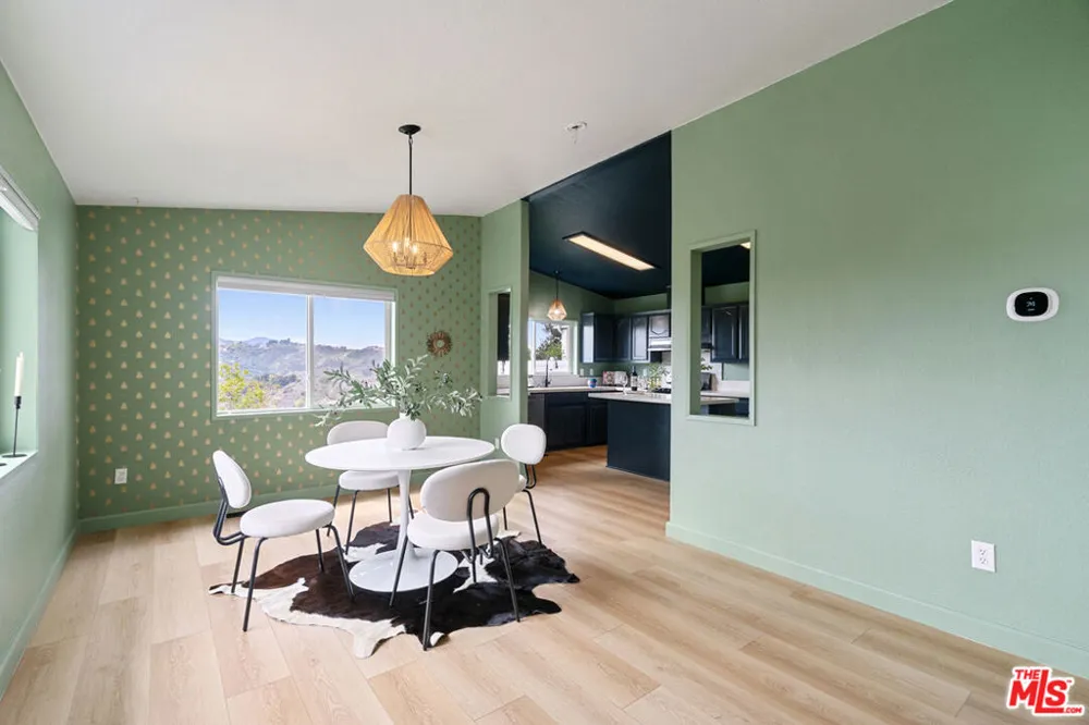 133 Pueblo Lane Topanga, CA 90290