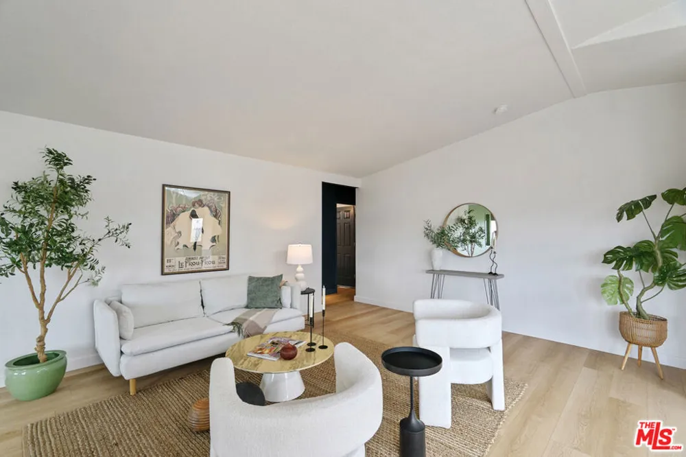 133 Pueblo Lane Topanga, CA 90290