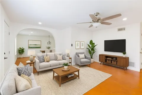 2302 E Side Drive #11