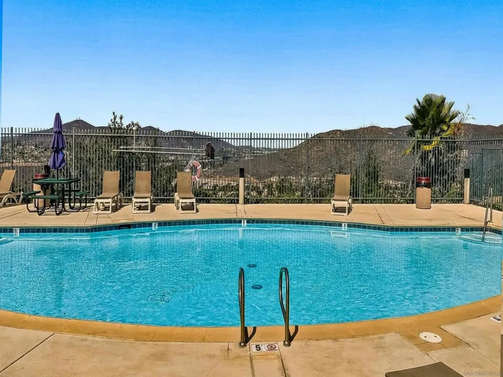 10950 Ivy Hill Dr #4 San Diego, CA 92131