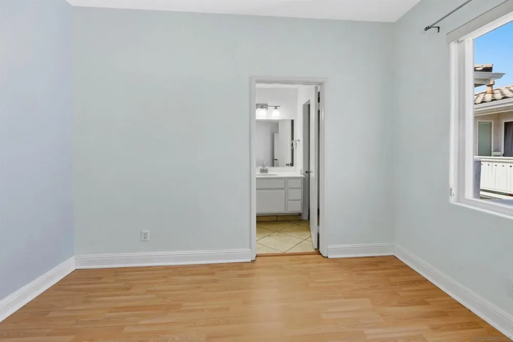 10950 Ivy Hill Dr #4 San Diego, CA 92131