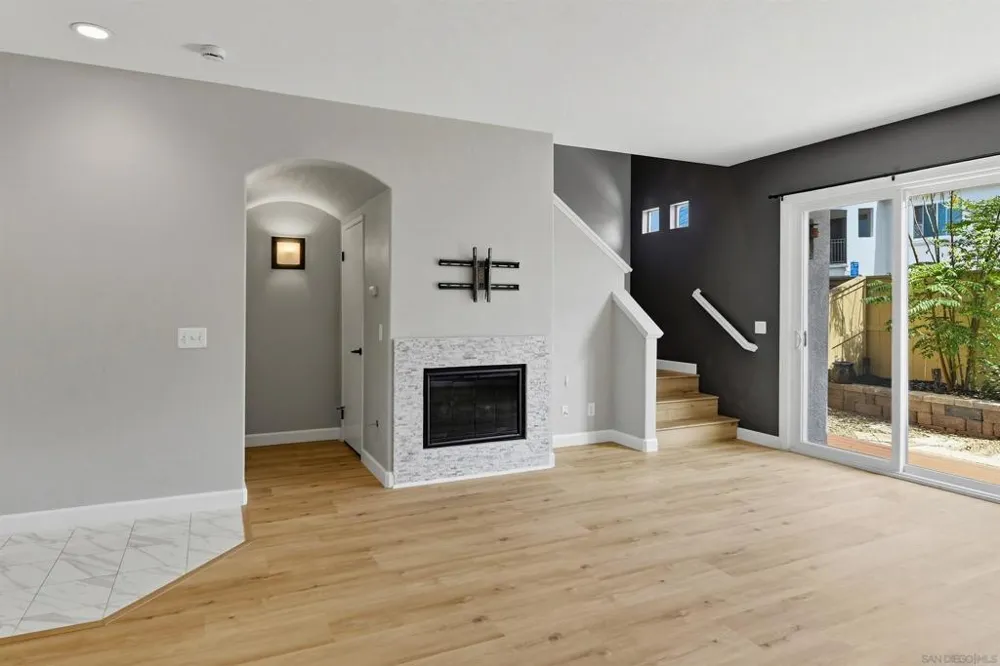 10950 Ivy Hill Dr #4 San Diego, CA 92131