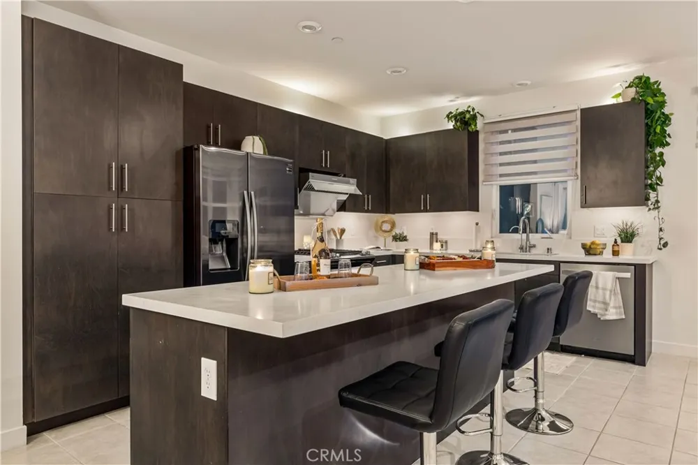 2700 E Chaucer #41 Los Angeles, CA 90065