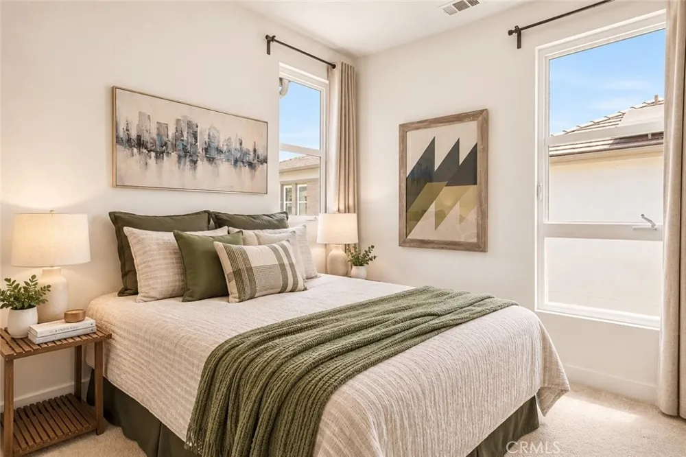 2700 E Chaucer #41 Los Angeles, CA 90065