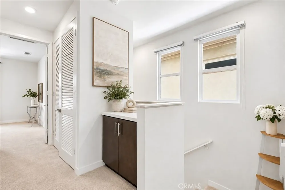 2700 E Chaucer #41 Los Angeles, CA 90065