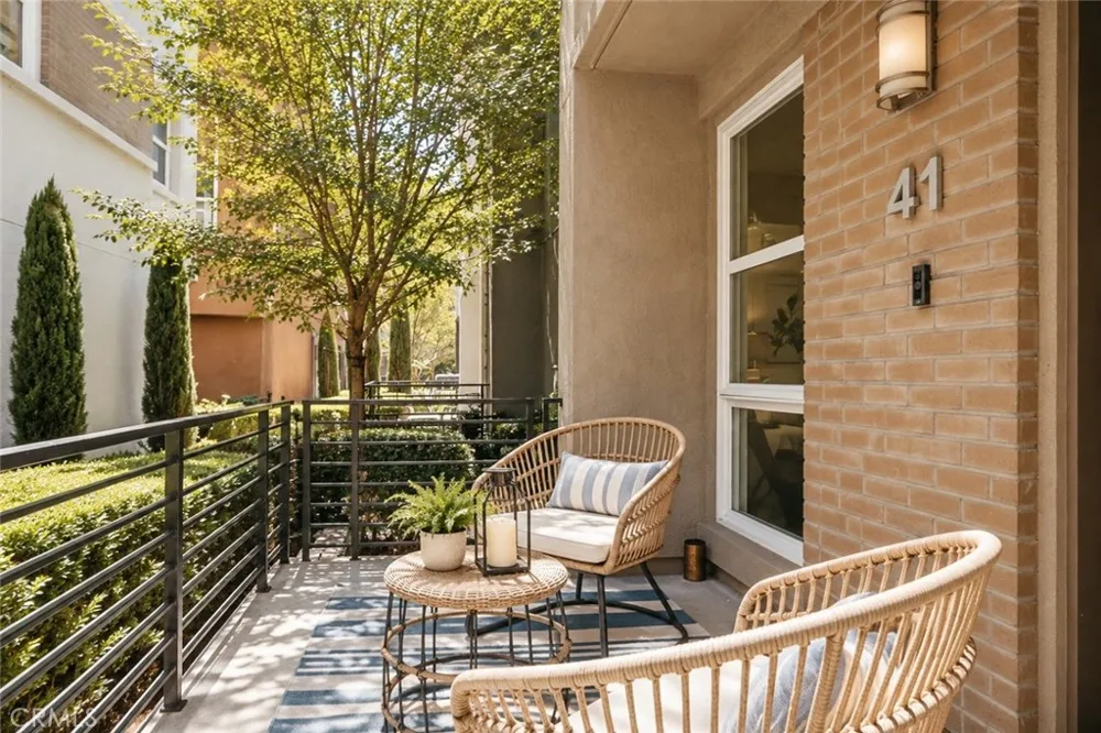 2700 E Chaucer #41 Los Angeles, CA 90065