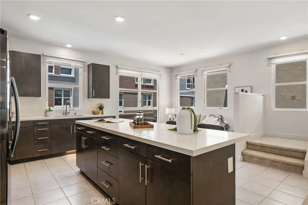 2700 E Chaucer #41 Los Angeles, CA 90065