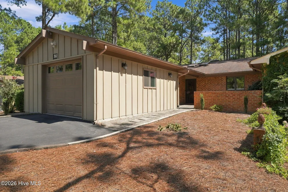 625 Redwood Drive Southern Pines, NC 28387