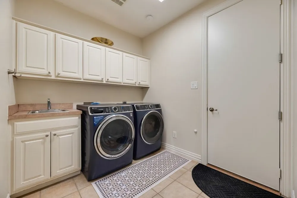4129 Glenbrook Drive Richardson, TX 75082