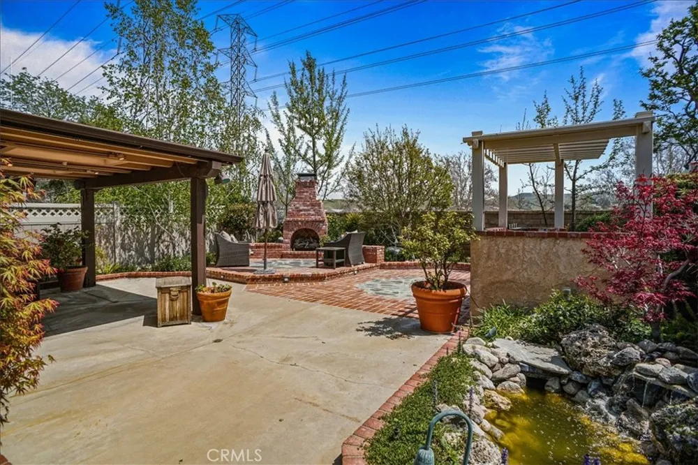 25628 Alicante Valencia, CA 91355