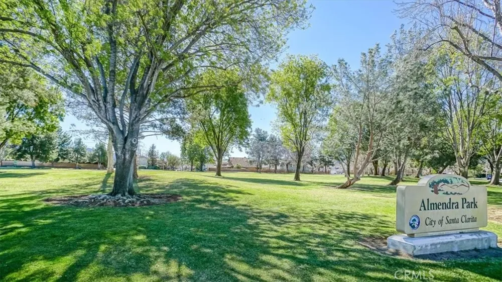 25628 Alicante Valencia, CA 91355