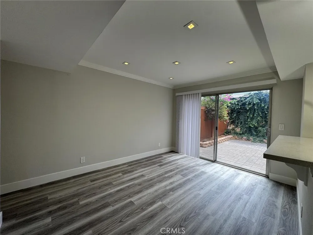 4072 Yankee Agoura Hills, CA 91301