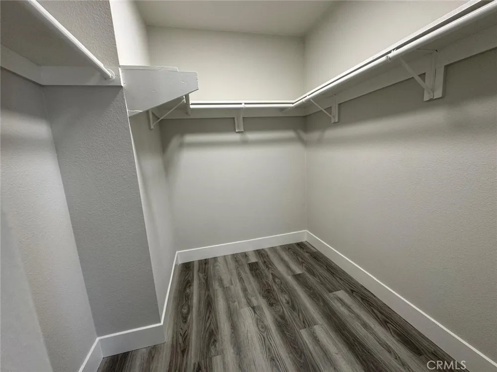 4072 Yankee Agoura Hills, CA 91301