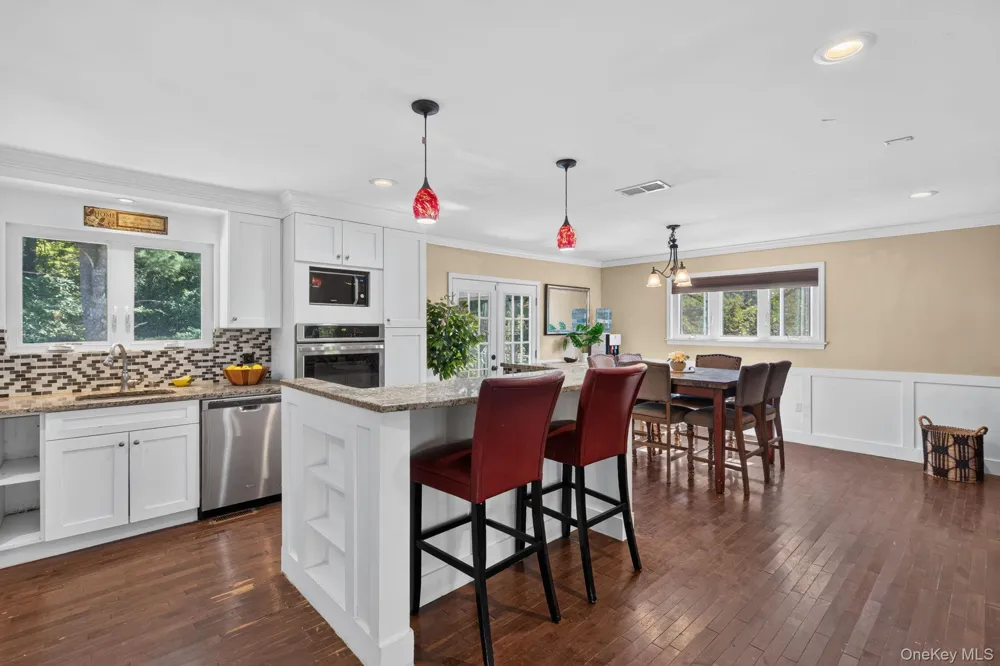 11 Amy Lane Middletown, NY 10941