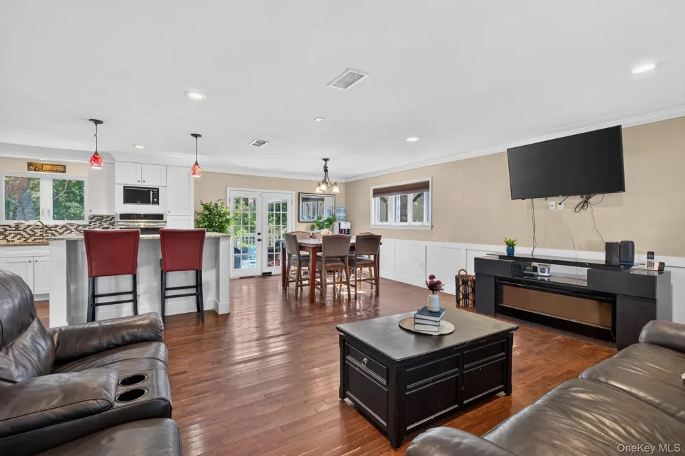 11 Amy Lane Middletown, NY 10941