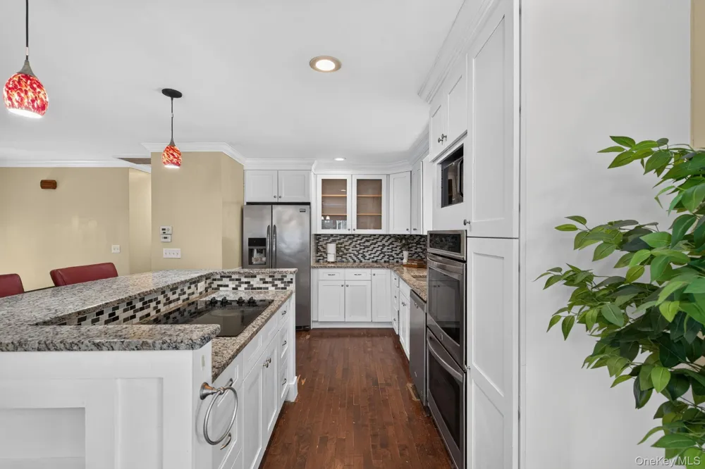 11 Amy Lane Middletown, NY 10941