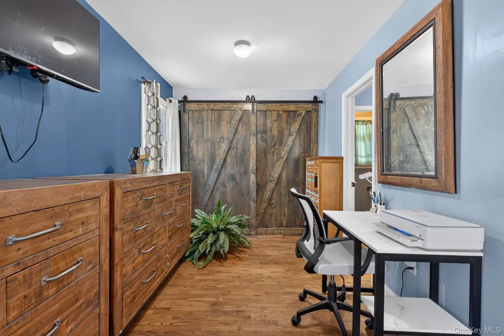 11 Amy Lane Middletown, NY 10941