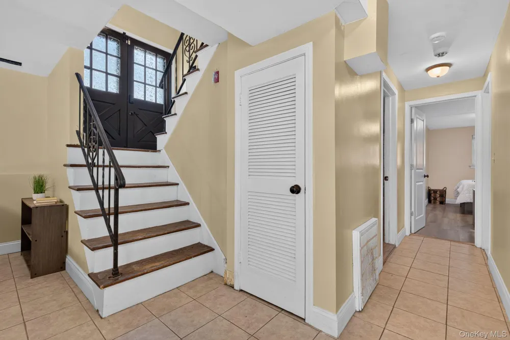 11 Amy Lane Middletown, NY 10941