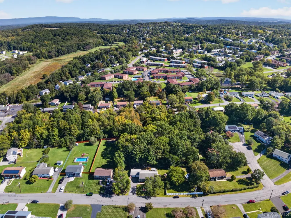 11 Amy Lane Middletown, NY 10941